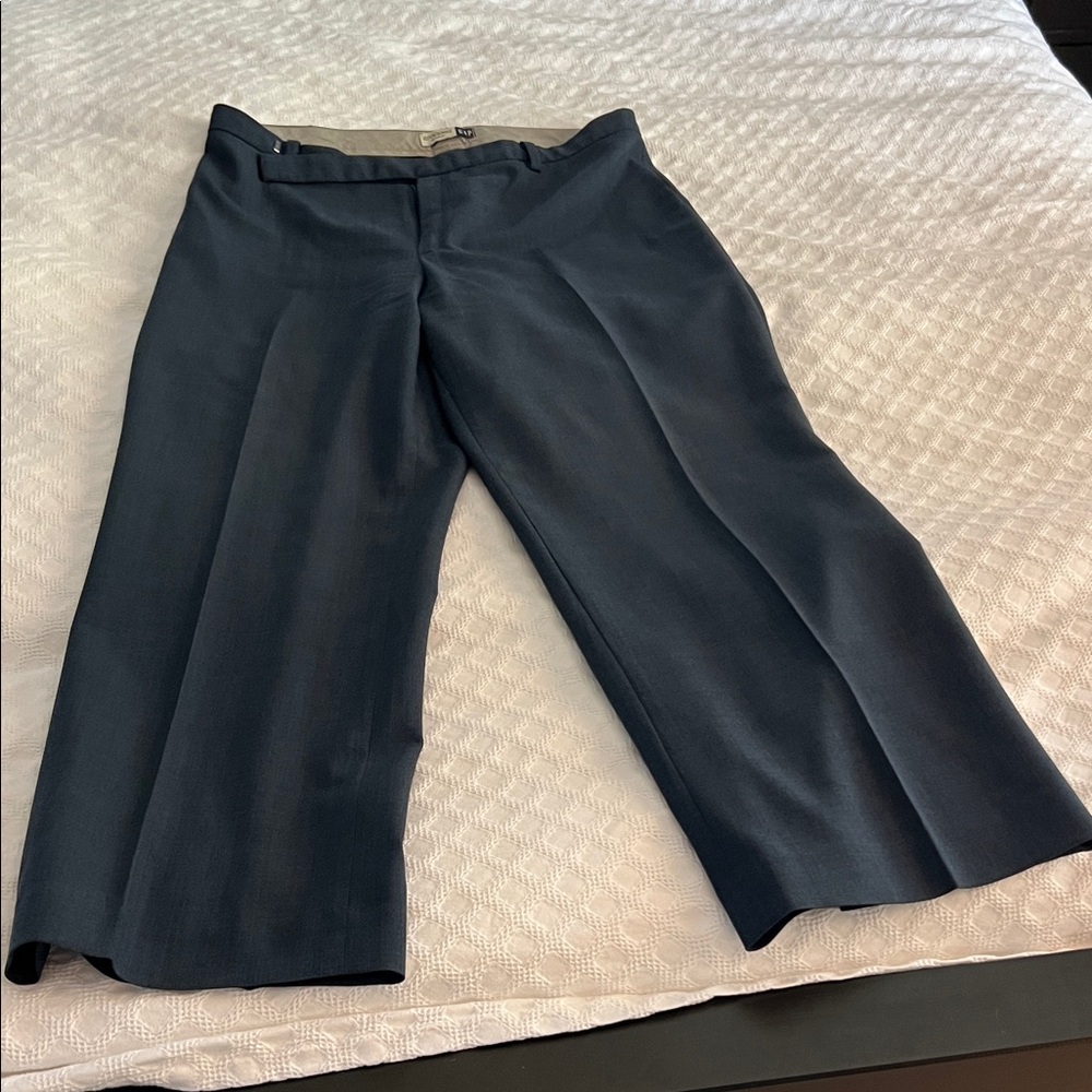 Classic Navy Wide-Leg Cropped Pants